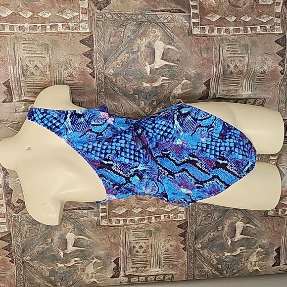Snakeskin Knot Waist 1 Shoulder 1 piece swim suit bathing suit not worn bra pads - Picture 7 of 12